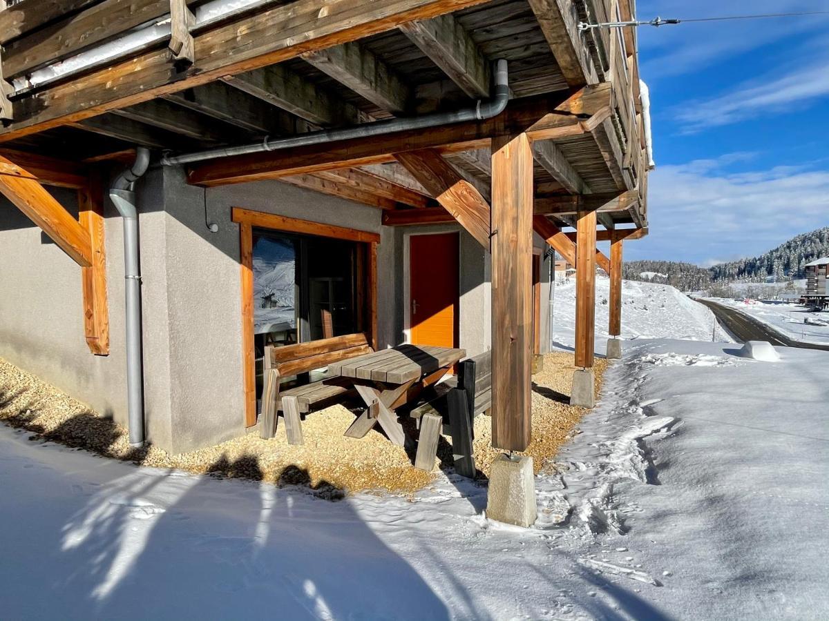 Gîte avec terrasse et vue sur la montagne - ChaletNelda com Lamoura Extérieur photo