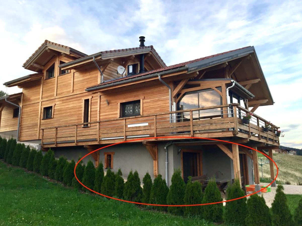 Gîte avec terrasse et vue sur la montagne - ChaletNelda com Lamoura Extérieur photo