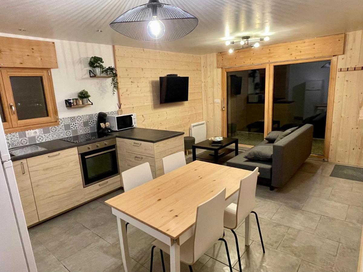 Gîte avec terrasse et vue sur la montagne - ChaletNelda com Lamoura Extérieur photo